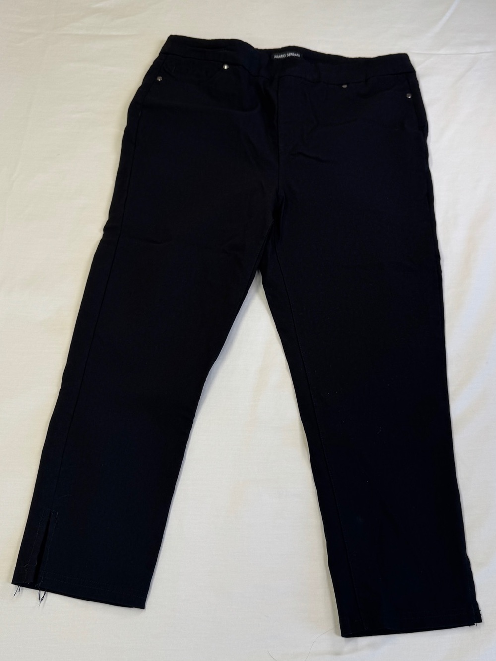 Mario Serrani Women’s Black PullOn Pants Size Large Stretch Slim Straight Ankle